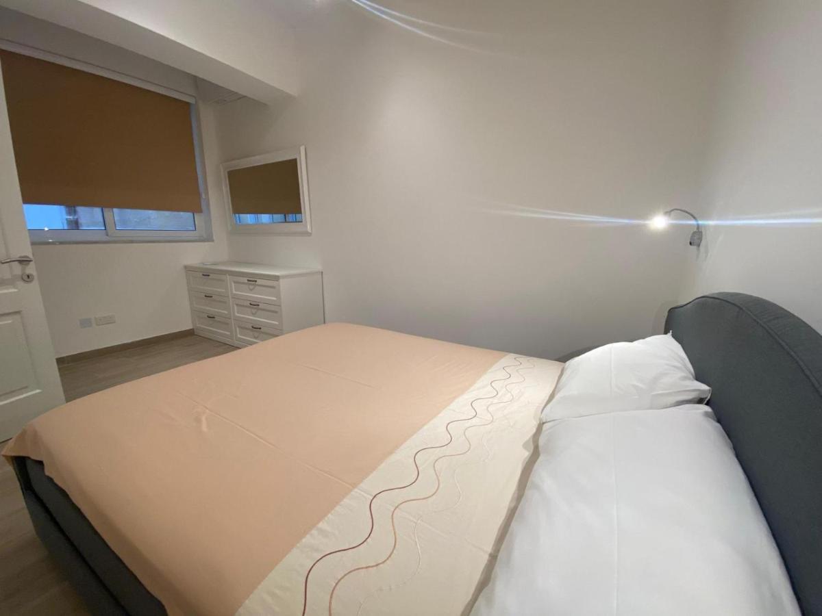 Beachfront Sliema Apartment Zewnętrze zdjęcie
